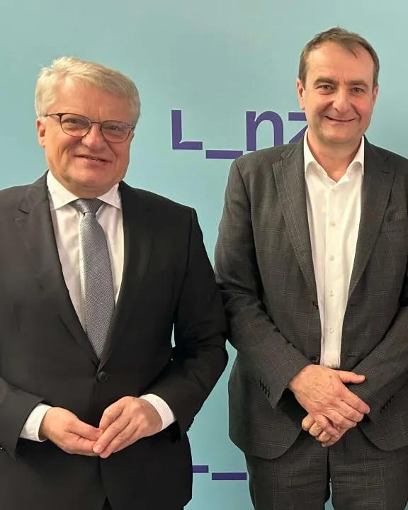 Pressekonferenz mit Bürgermeister Klaus Luger, Sozialreferentin  Vizebürgermeisterin Karin Hörzing und Mag. Robert Ritter-Kalisch, Geschäftsführer der Seniorenzentren Linz